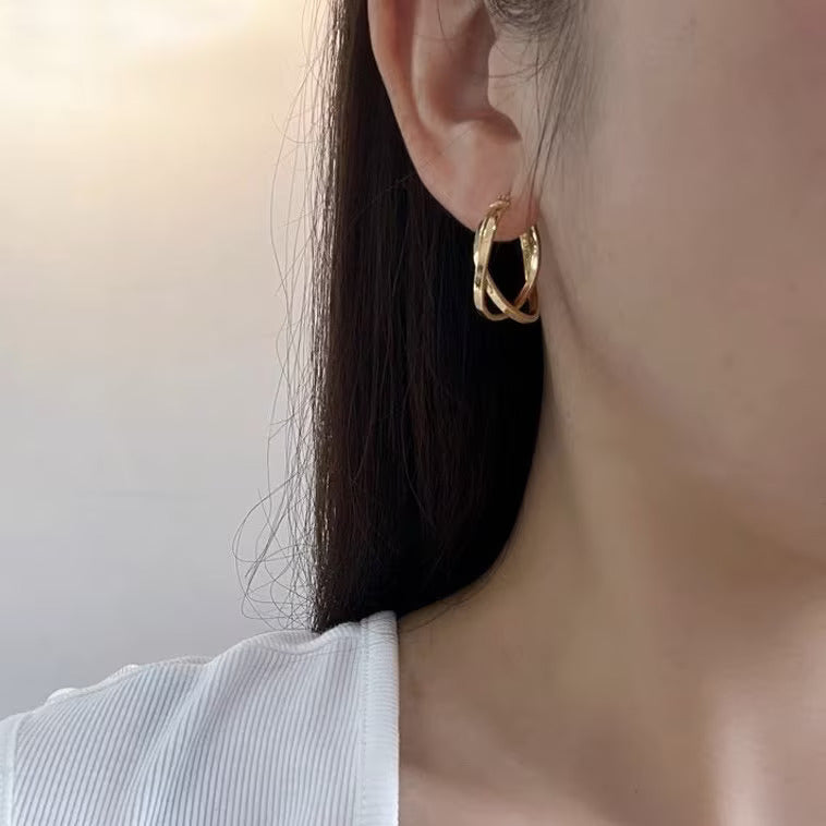 Interlocking Hoop Earrings