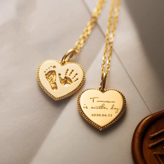 Only 2025 gold pendant