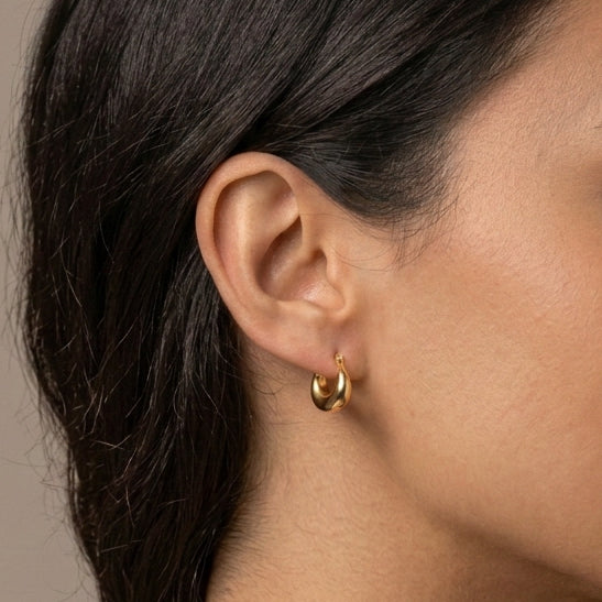 Minimalist Tapered Hoop