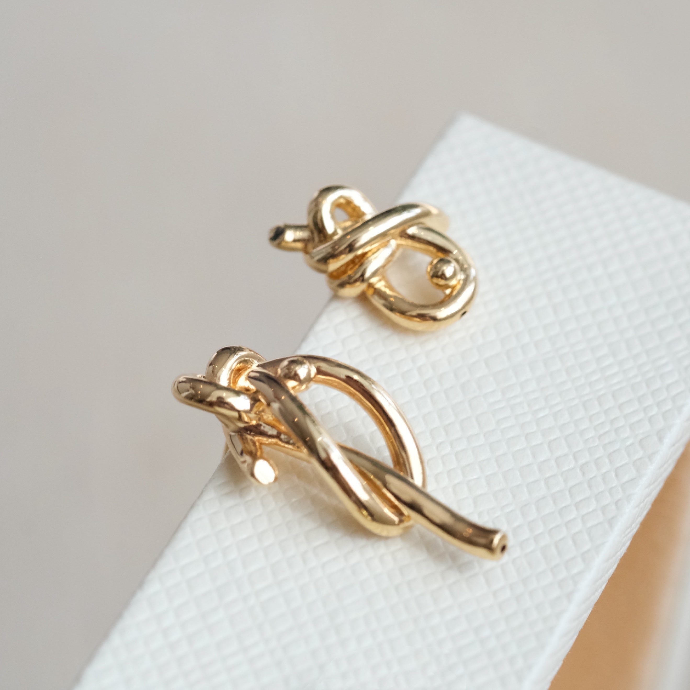 Small Knot Studs