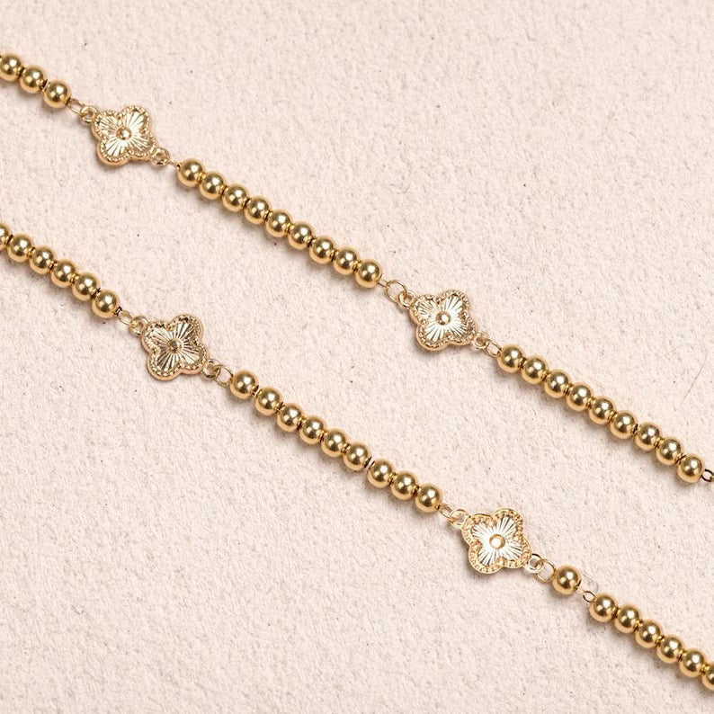 Beads Necklace With Clover