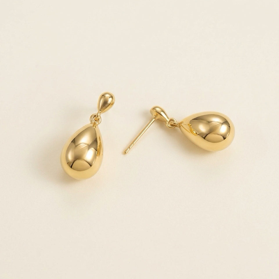 Dangling Teardrop Earrings