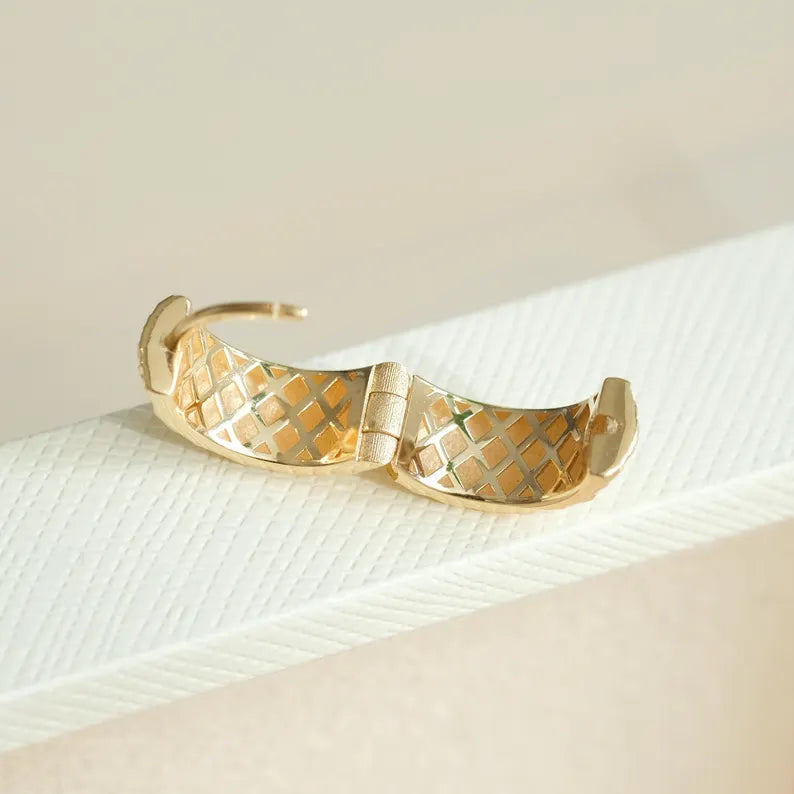 Chubby Faceted Hoops