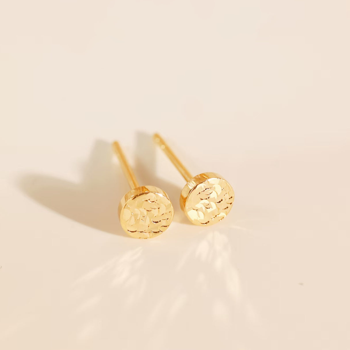 Mini Faceted studs