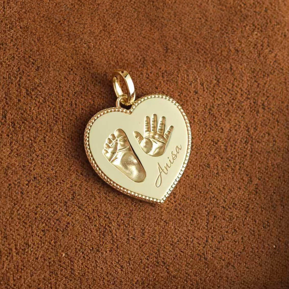 18K Solid Gold Mum Personalised Pendant Heart