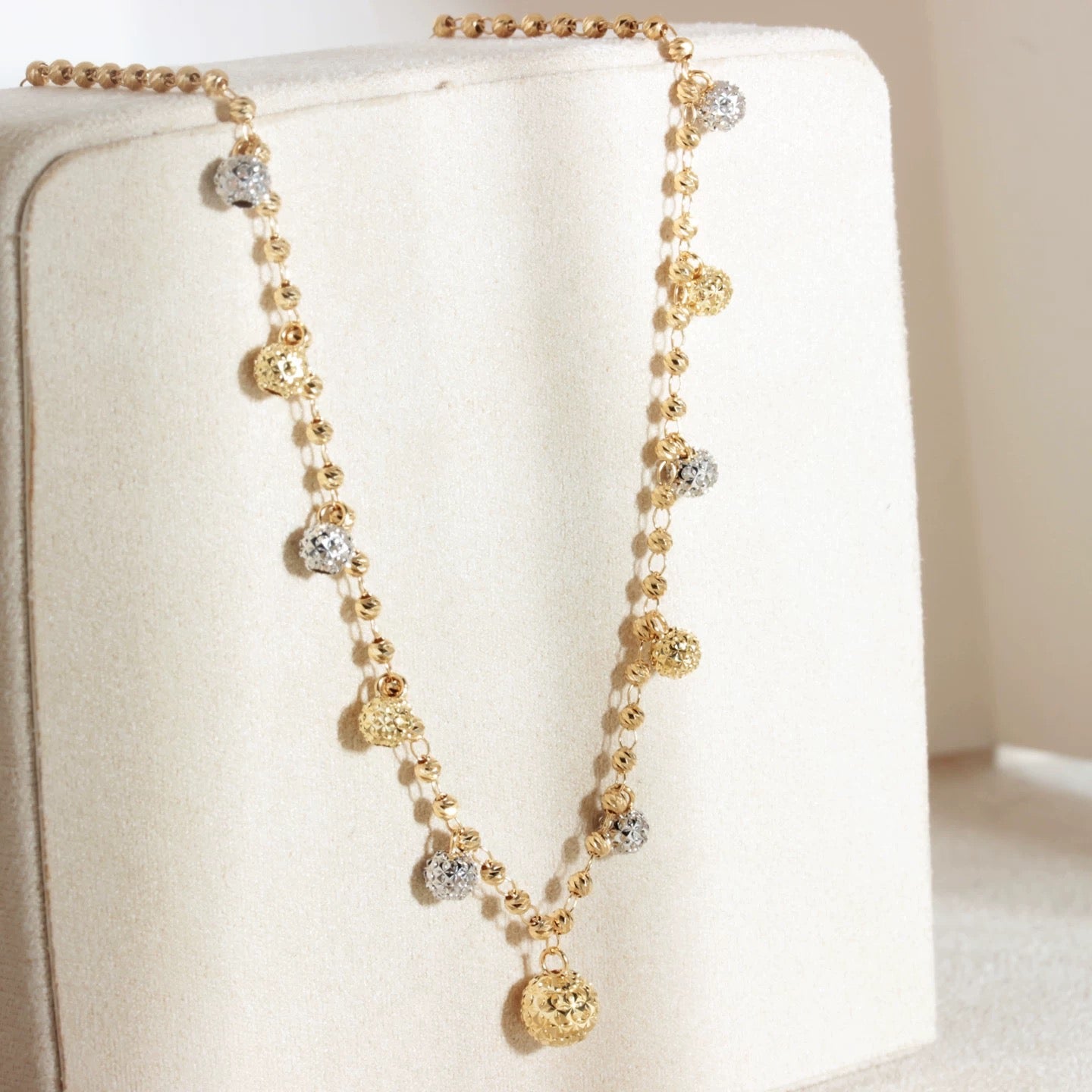 Two tone ball necklace
