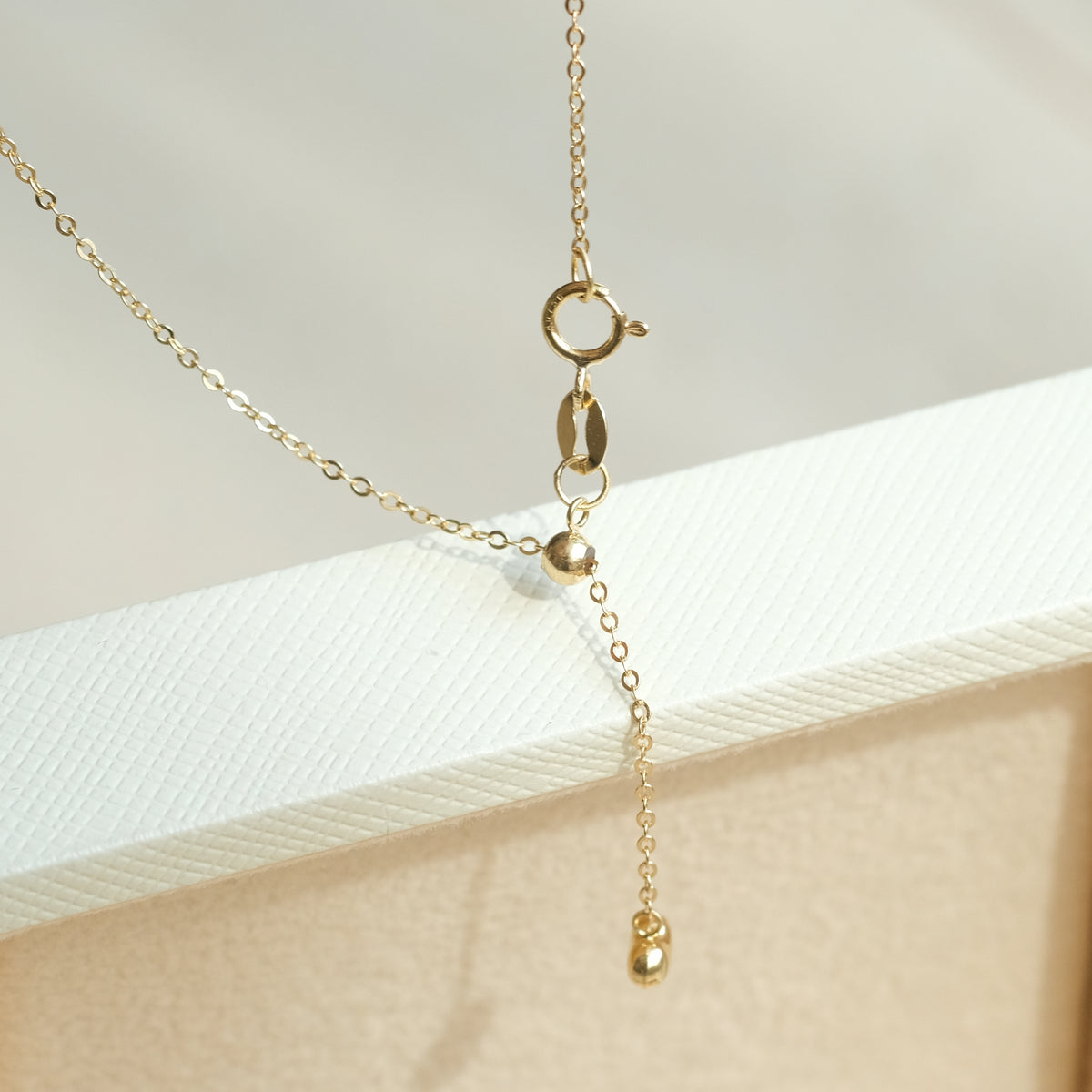 Small clover necklace