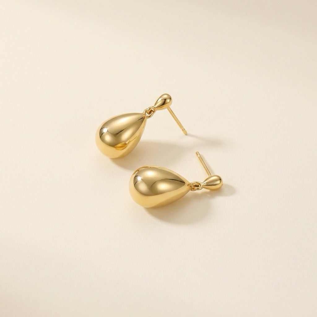 Dangling Teardrop Earrings