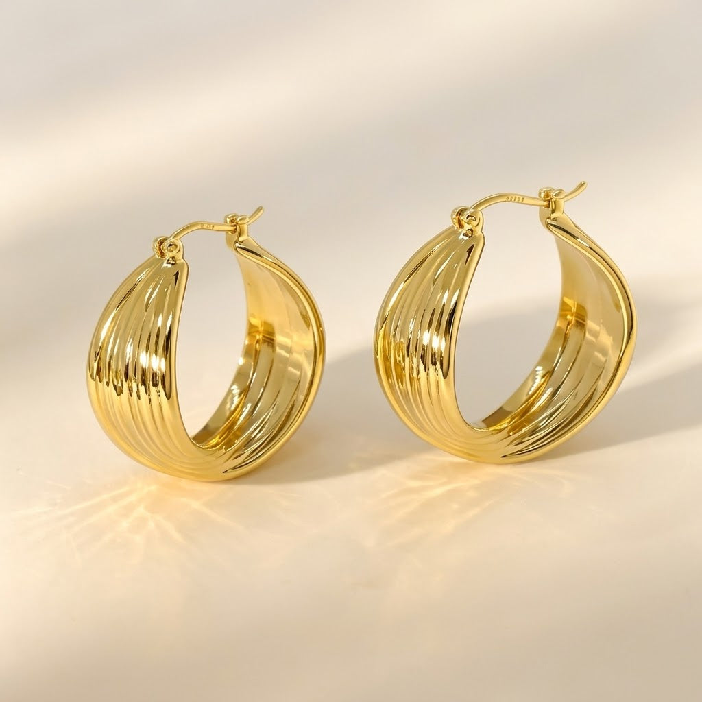 Croissant Twisted Hoop