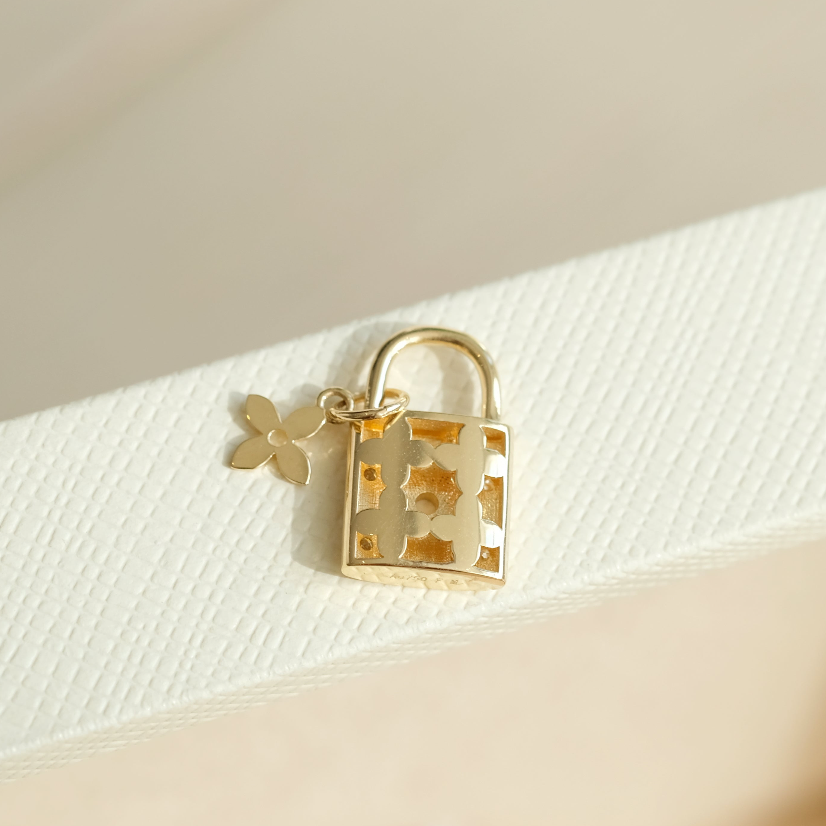 Clover Padlock Pendant