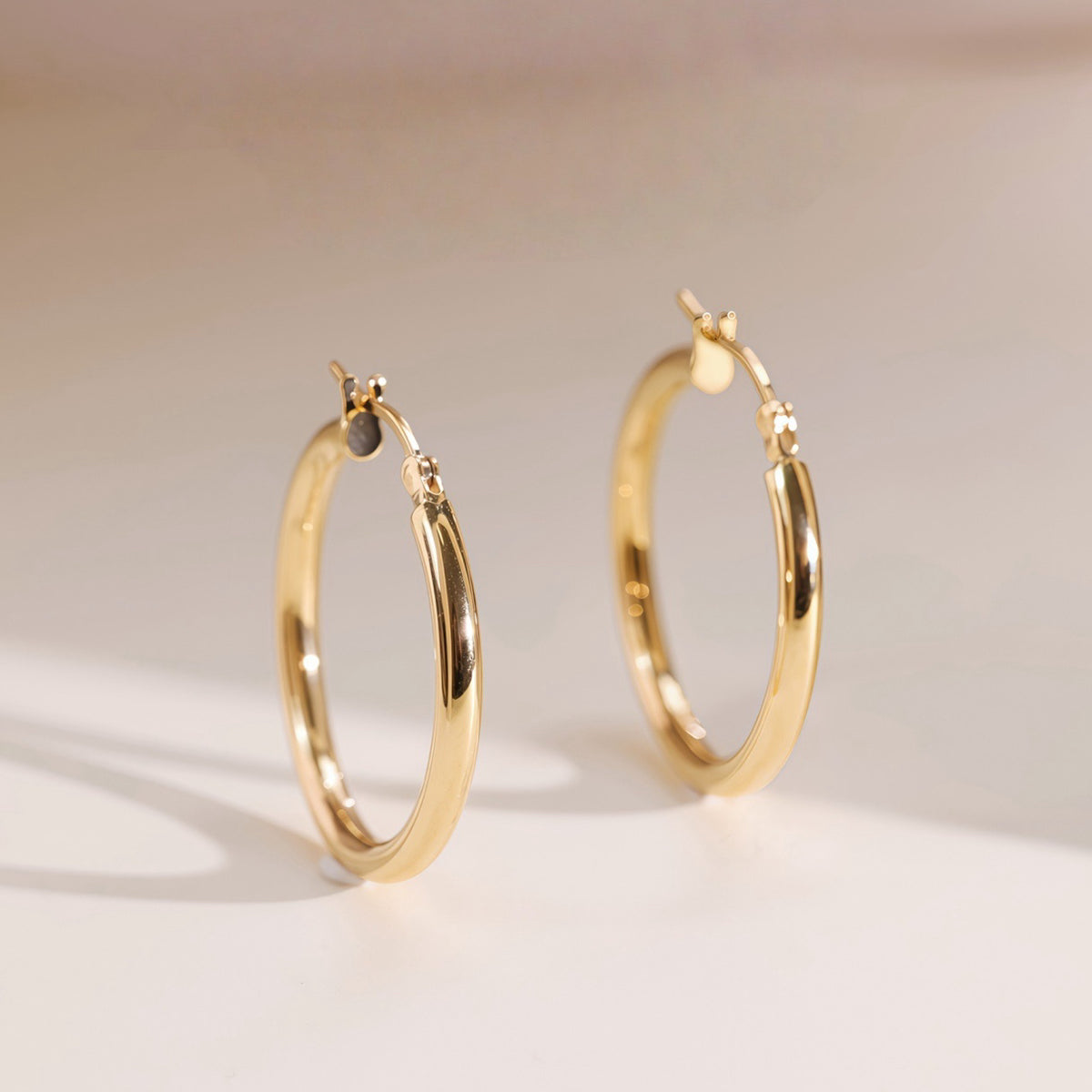 Everyday Thin Plain Hoop