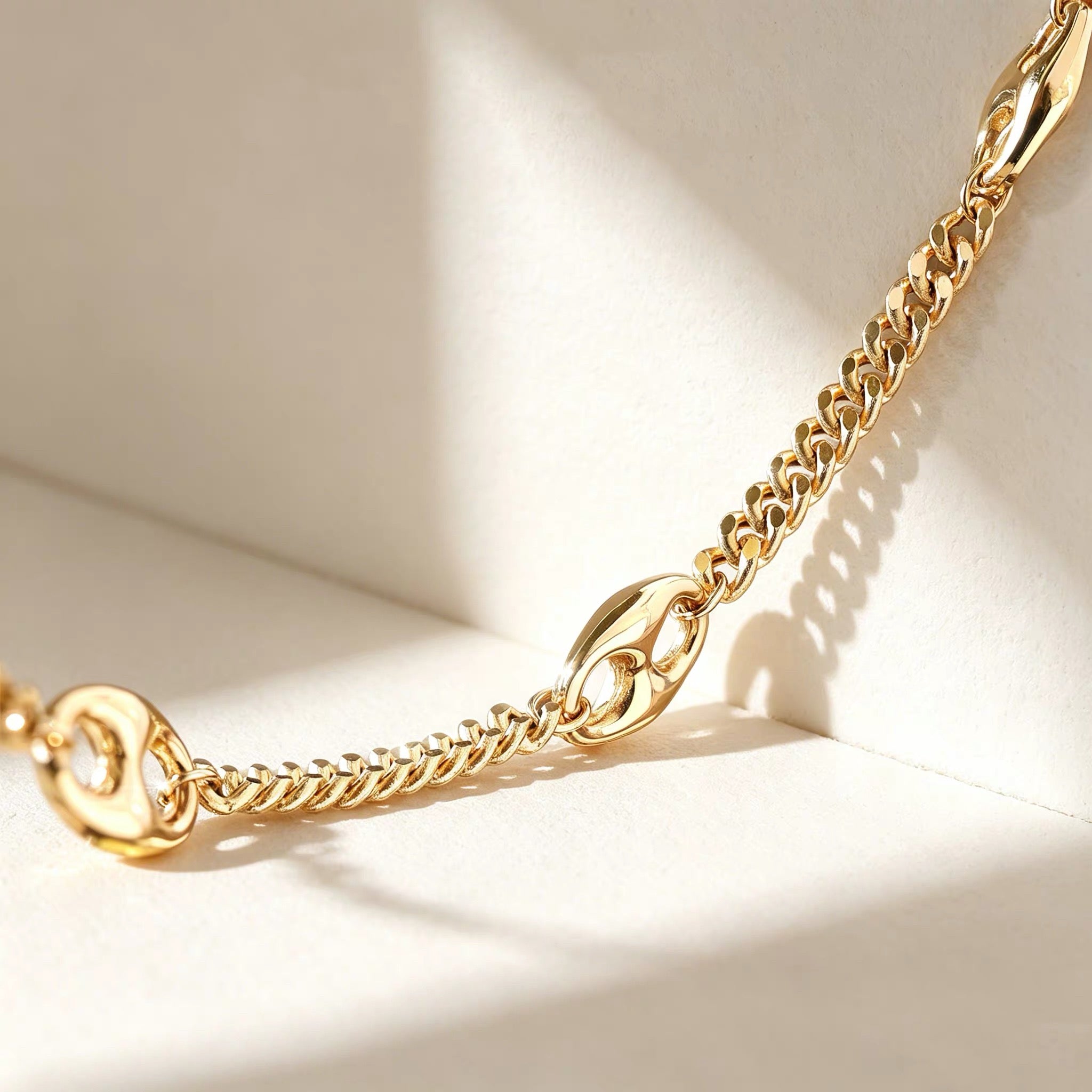Puffed Anchor Curb Chain Bracelet