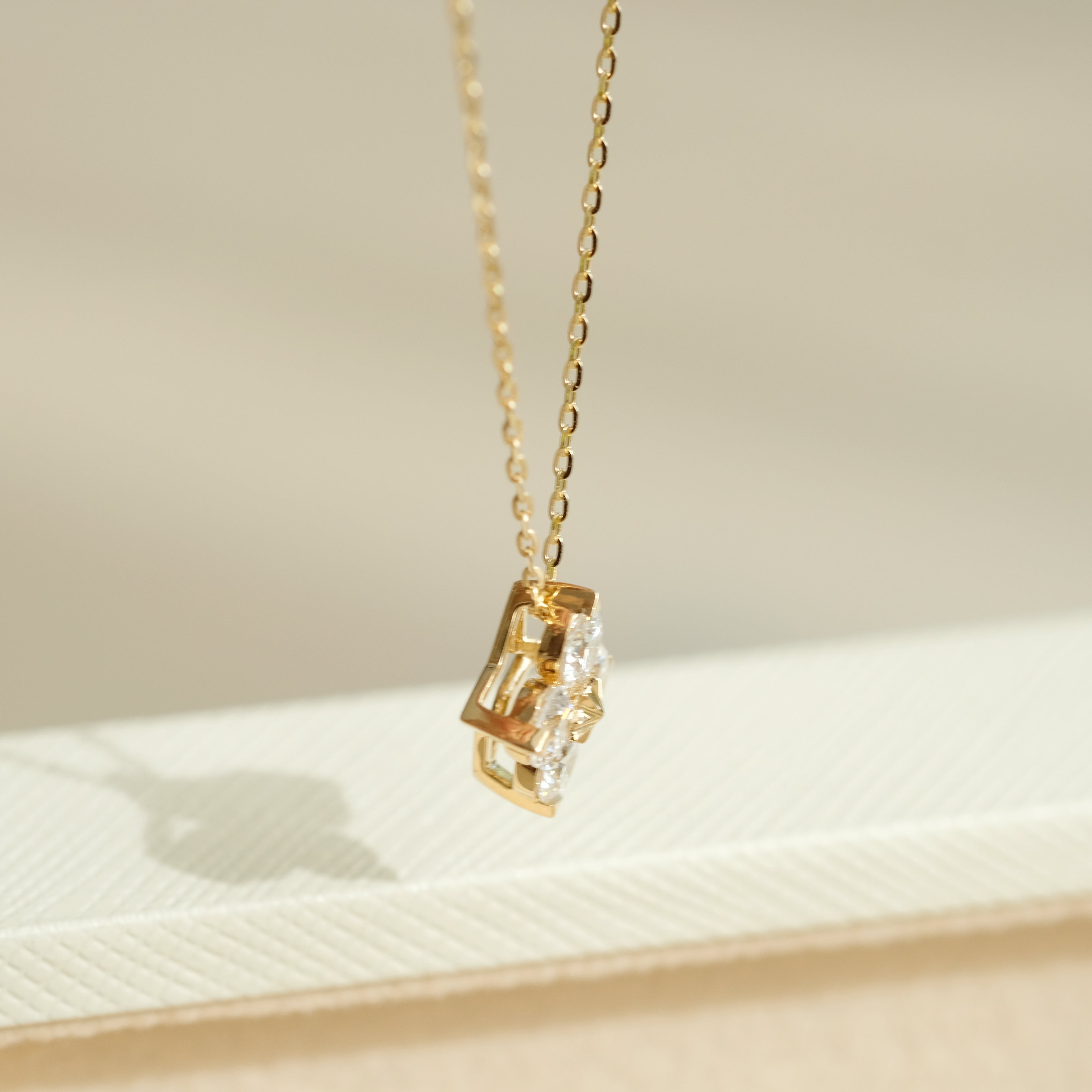 Single Clover Necklace