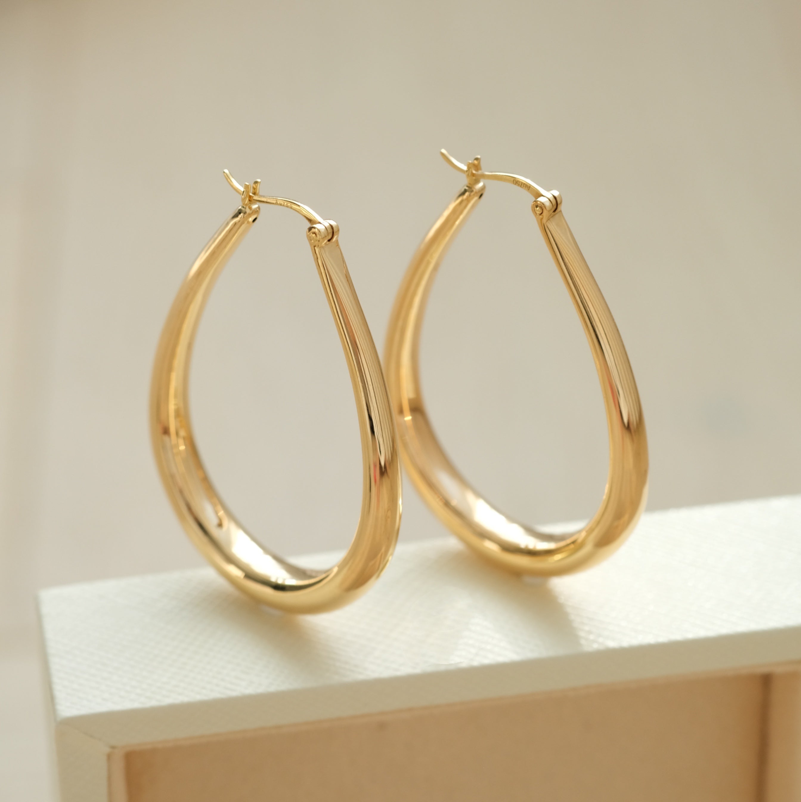 Super Large Tapered Hoops