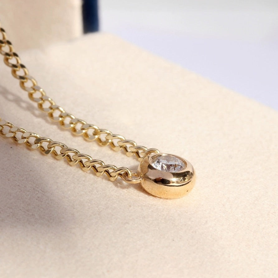 Single Diamond Curb Chain Necklace