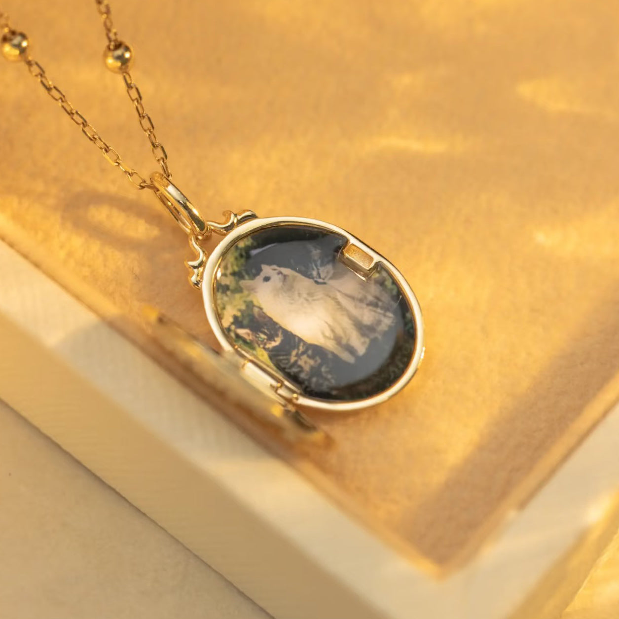 18K Tree of Life Photo Locket