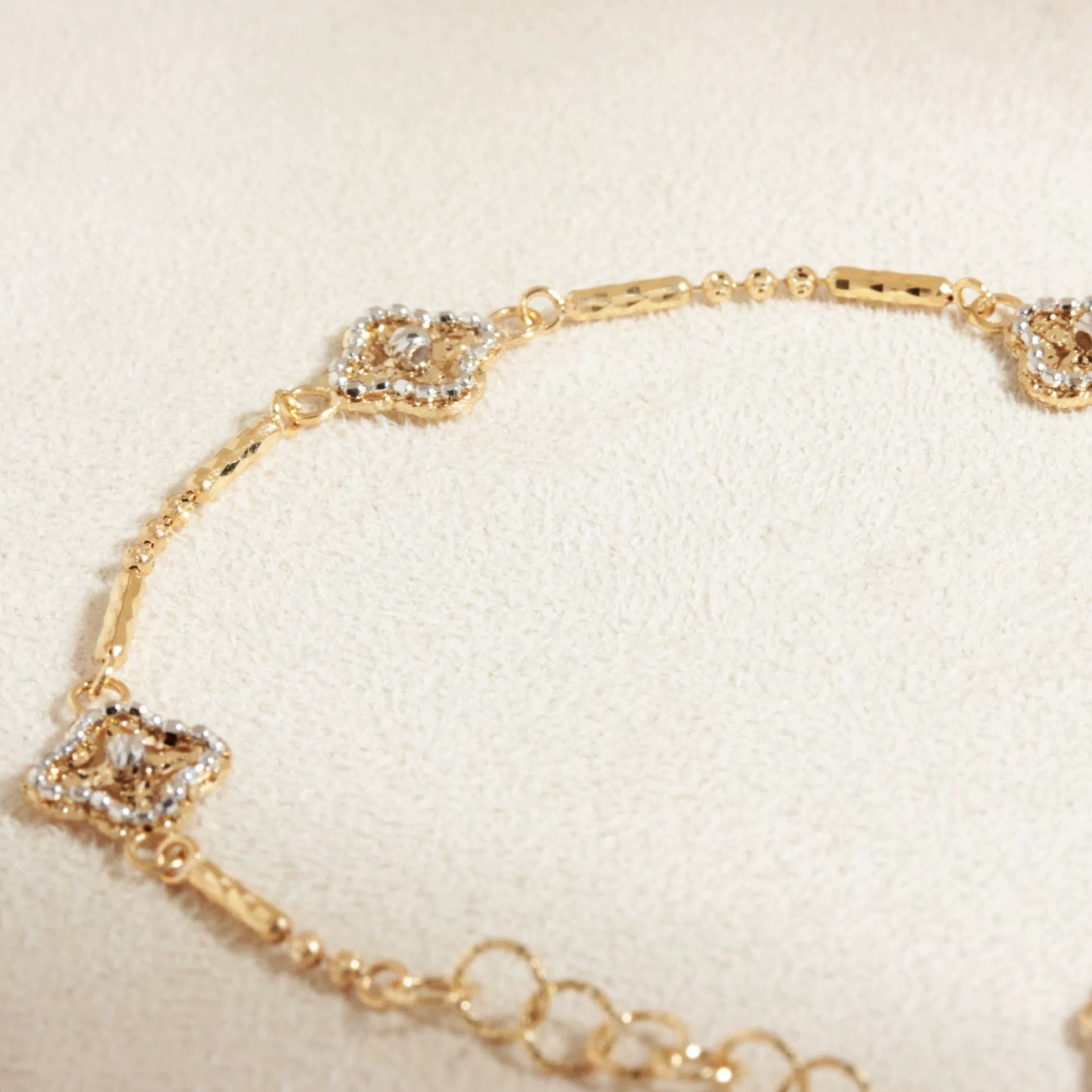 Small Clover Bracelet