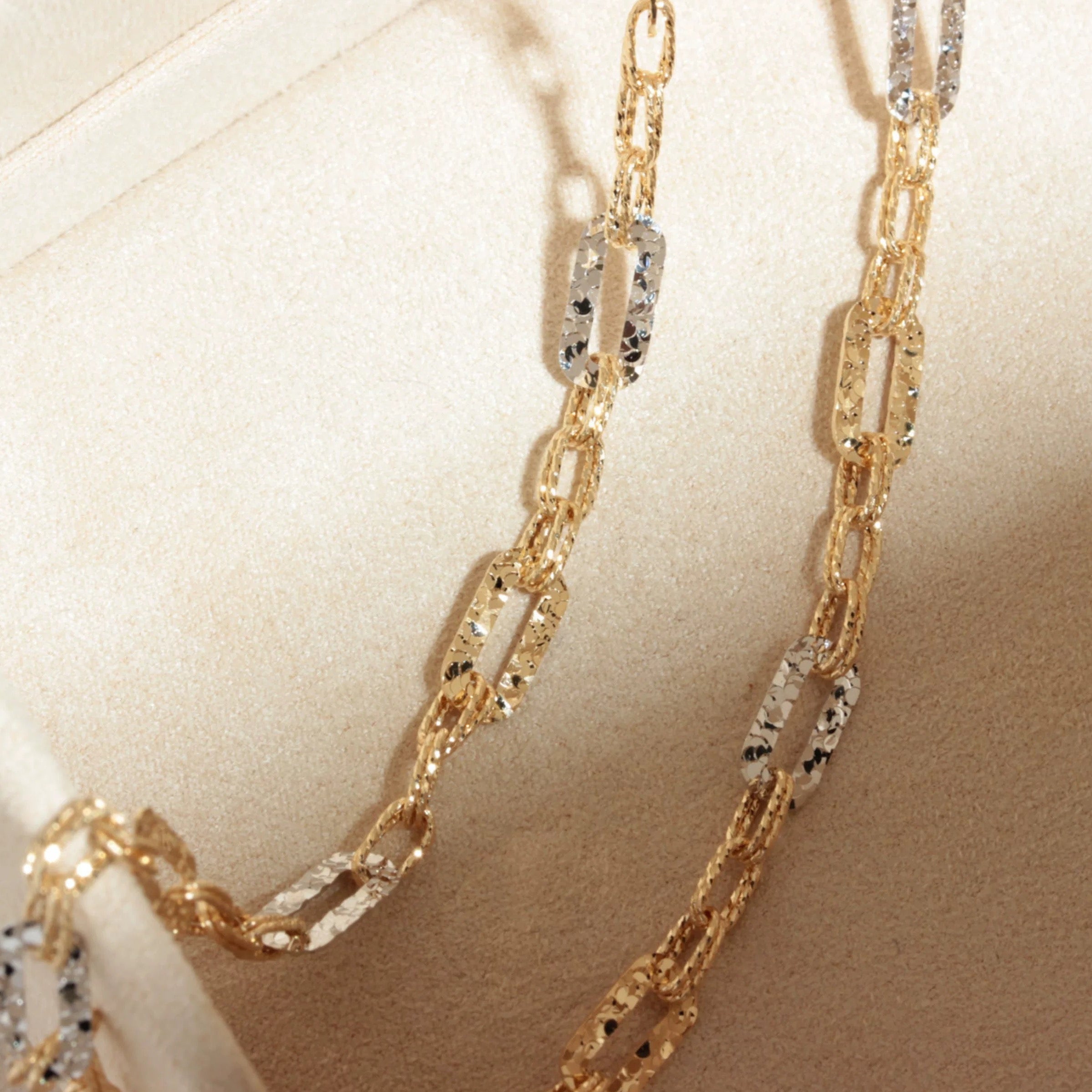 Two Tone Link Necklace