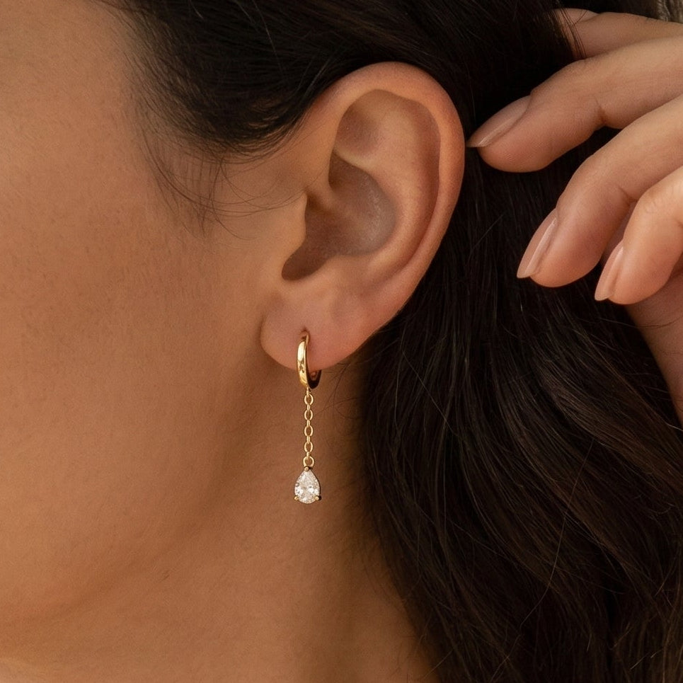 Dangling Teardrop Earrings