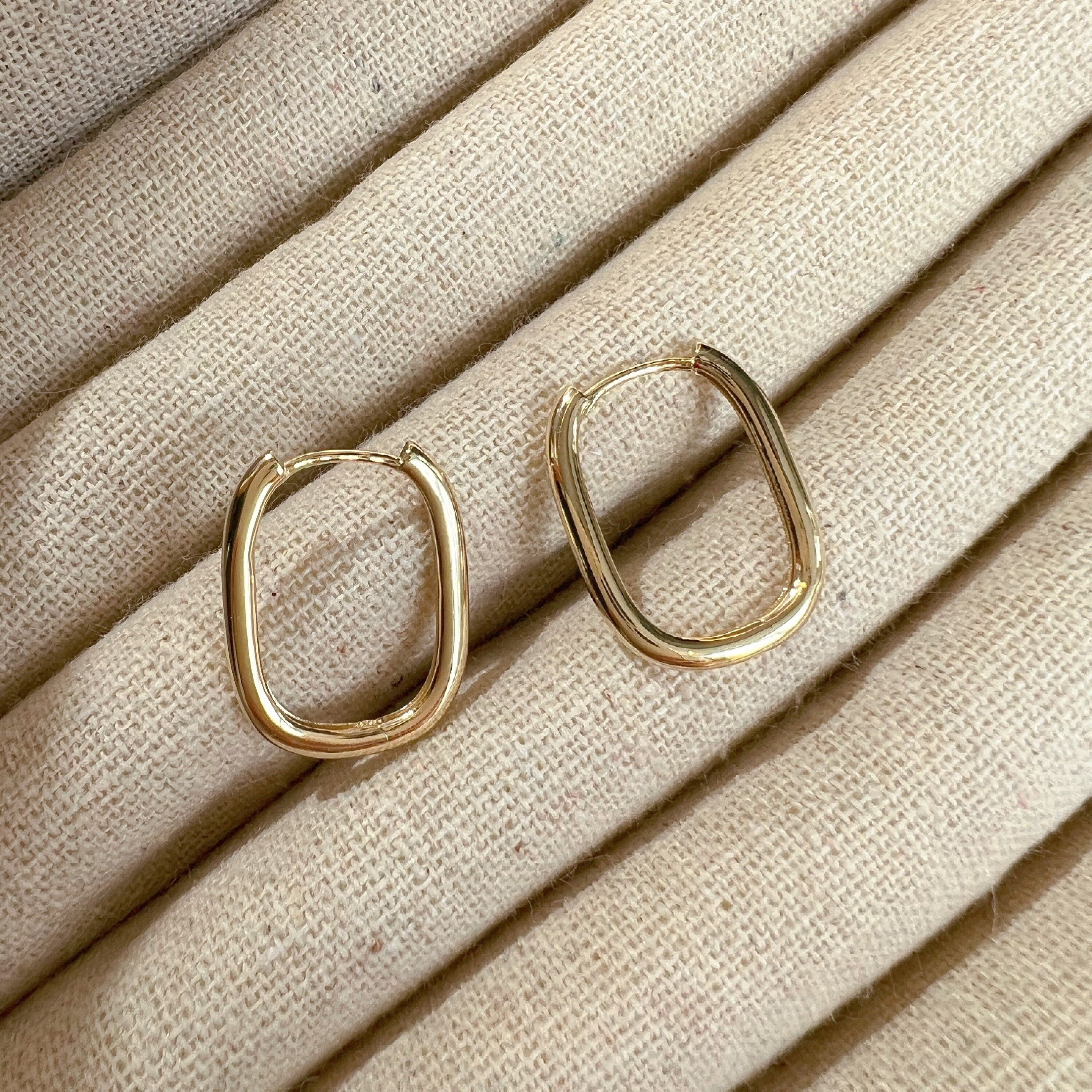 Square Oval Hoops