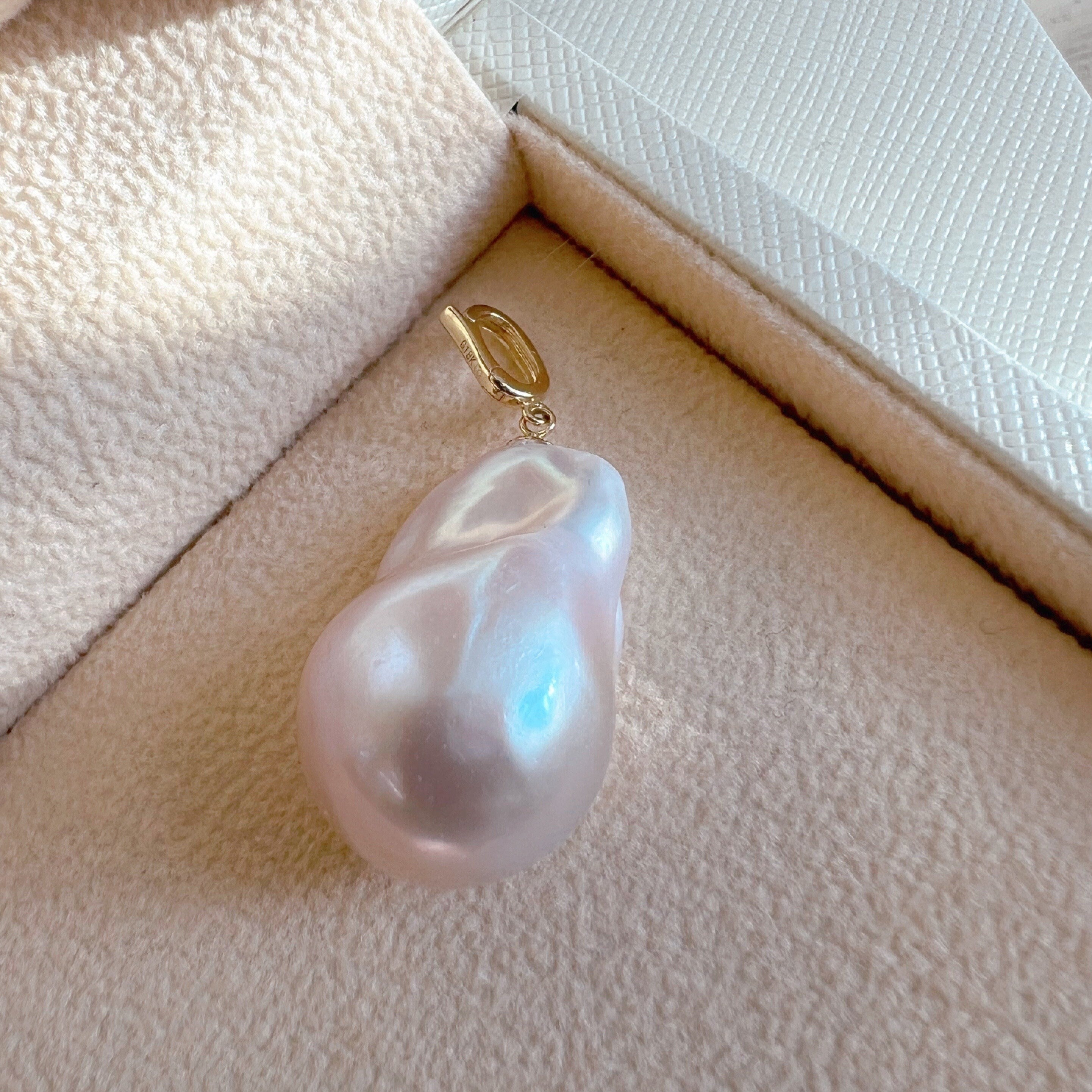 Baroque Pearl Charm