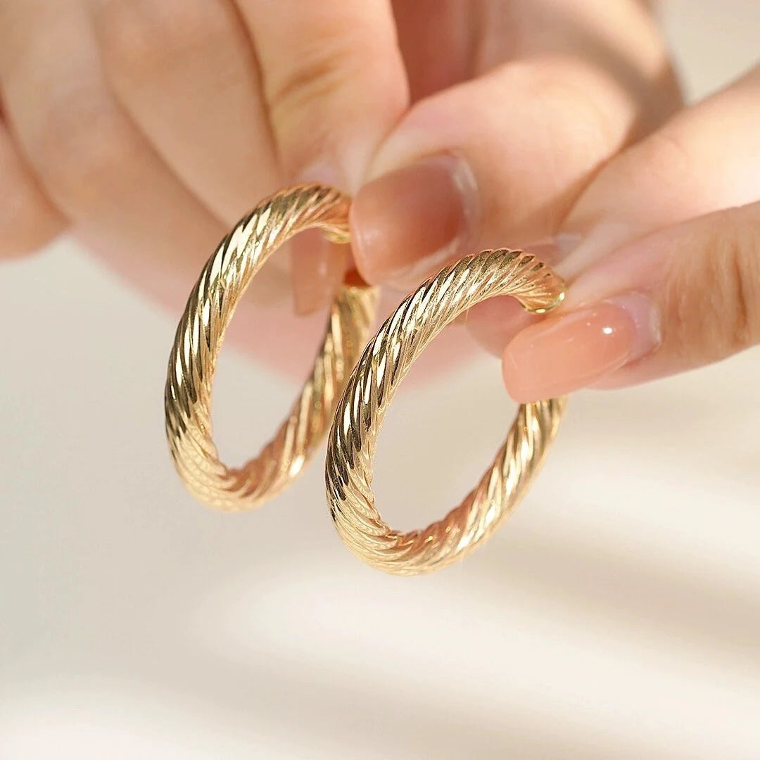 Twist Tube Hoops