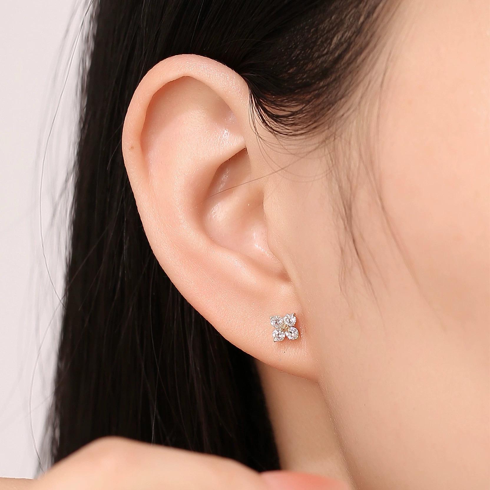 Mini Clover Studs