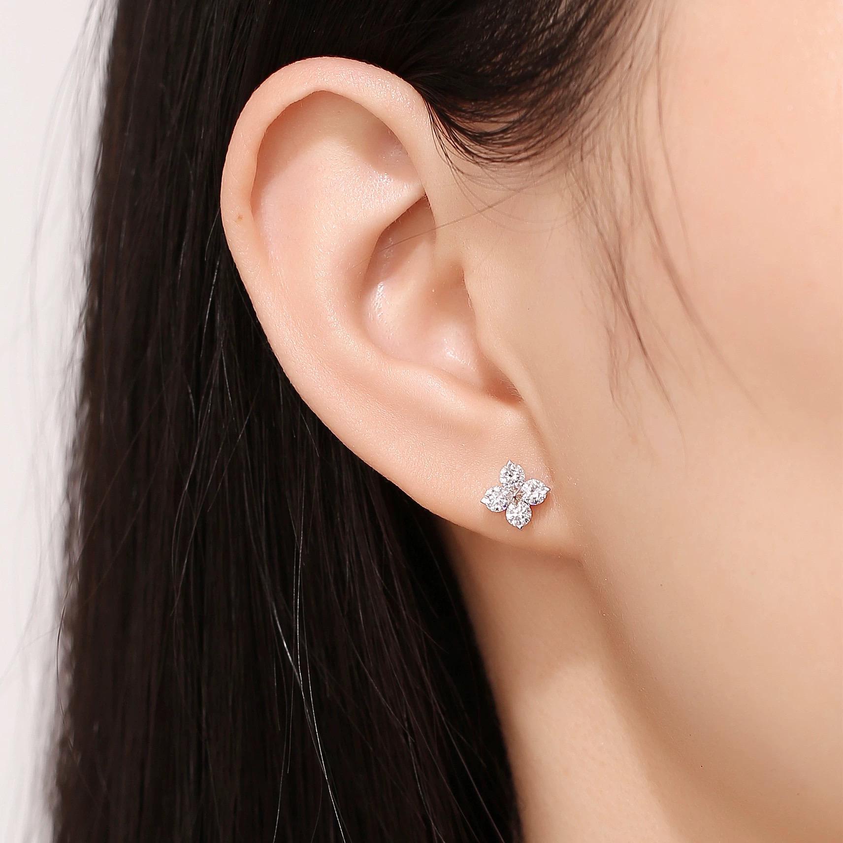 Mini Clover Studs