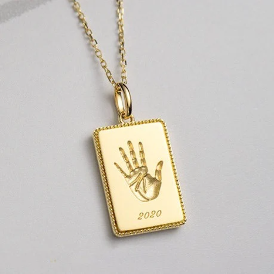 18K Solid Gold Mum Personalised Pendant Rectangular