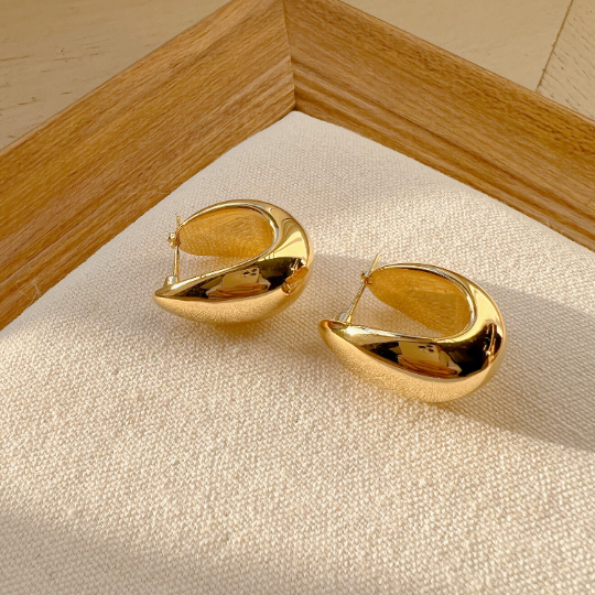 Chunky Oval Hoops